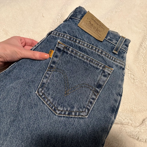 VINTAGE LEVIS (orange tab) - Picture 1 of 9
